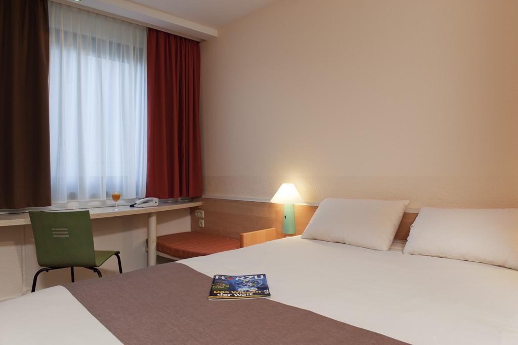 Ibis Ulm City Экстерьер фото