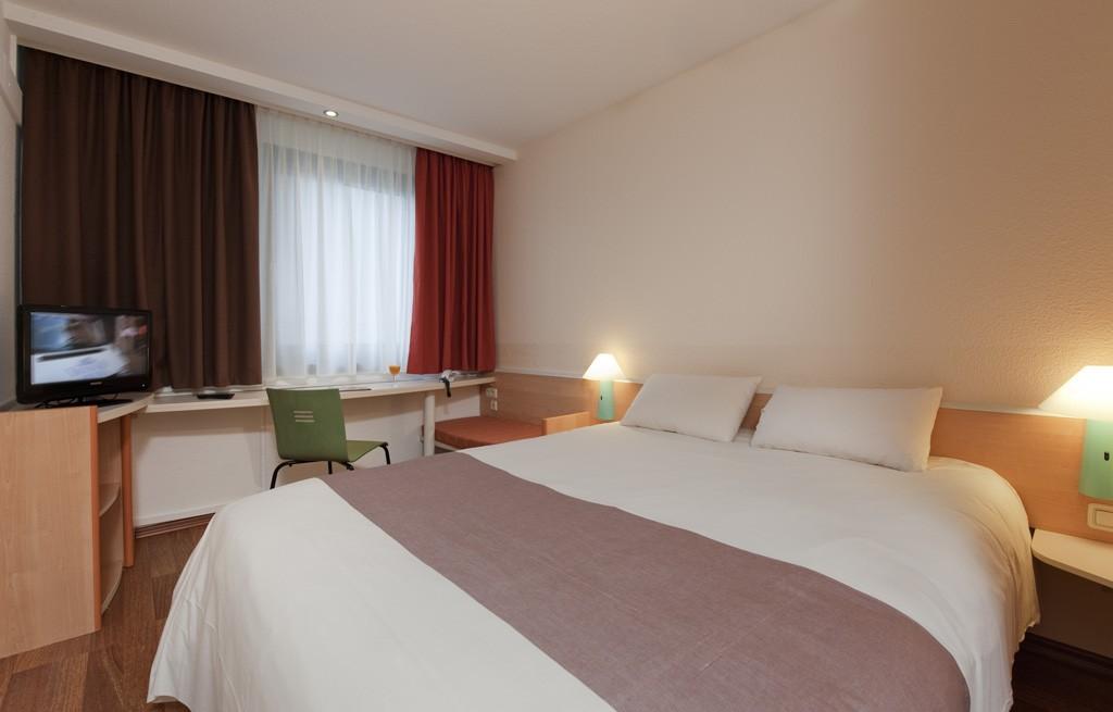Ibis Ulm City Экстерьер фото