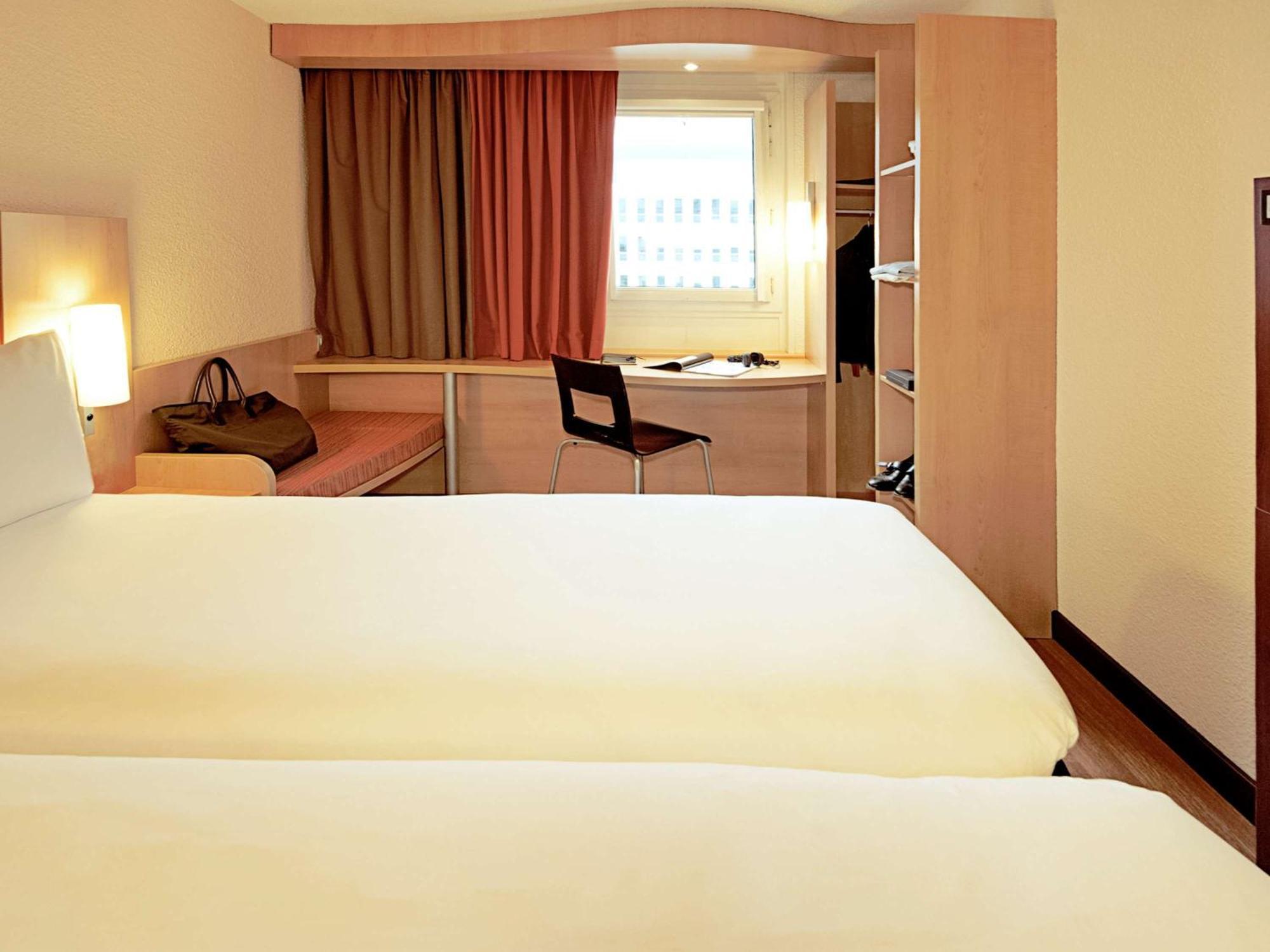 Ibis Ulm City Экстерьер фото