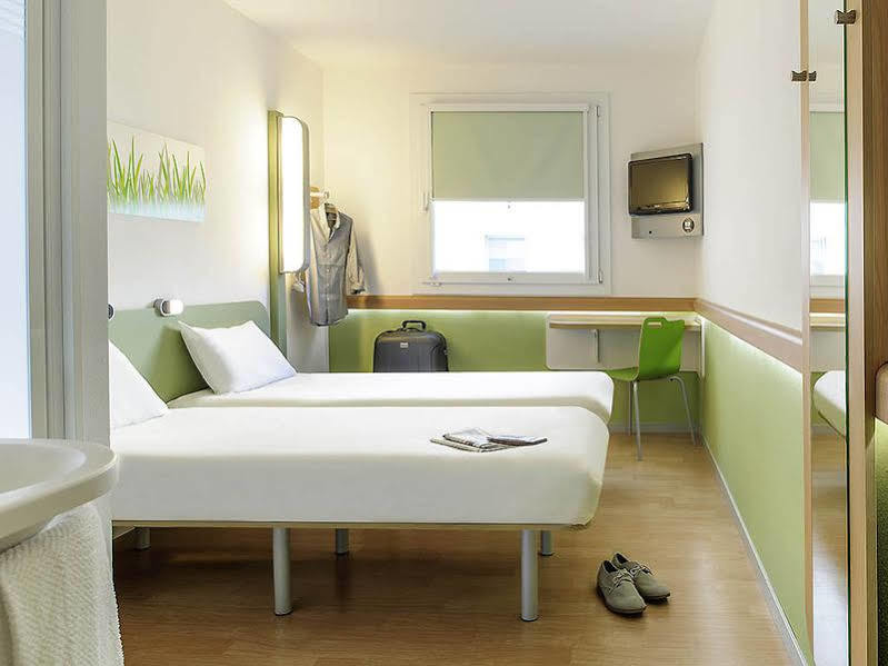 Ibis Ulm City Экстерьер фото